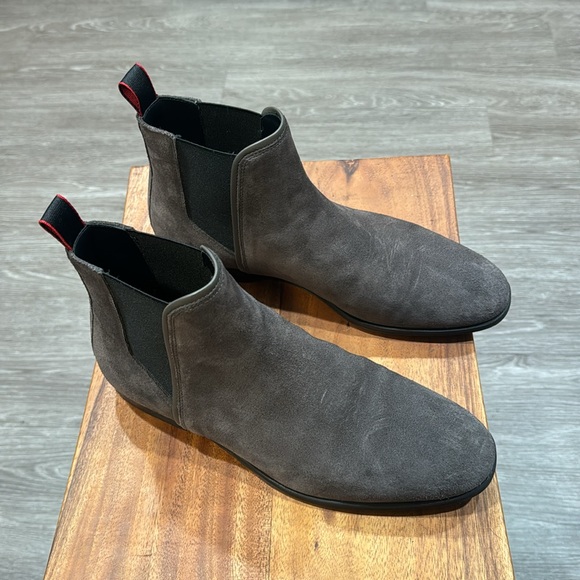 Hugo Boss Chelsea Boots - Picture 4 of 9